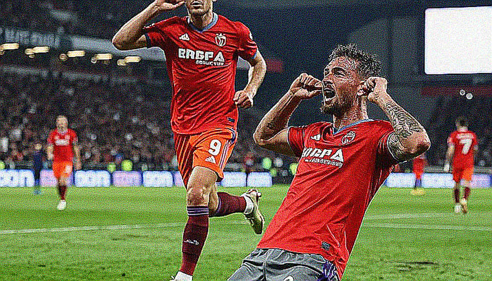 Carrick Holds On at Old Trafford: When Ineos Patience Is Measured in Fear Carrick Holds On at Old Trafford: When Ineos Patience Is Measured in Fear