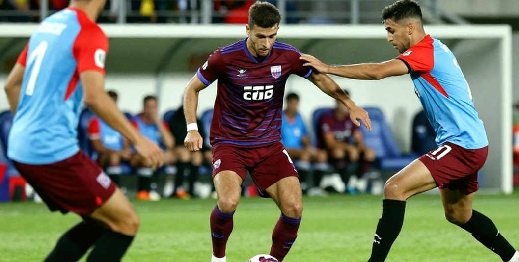 Điều khoản giải phóng và hóa đơn thật: Cách V.League định giá một bản hợp đồng