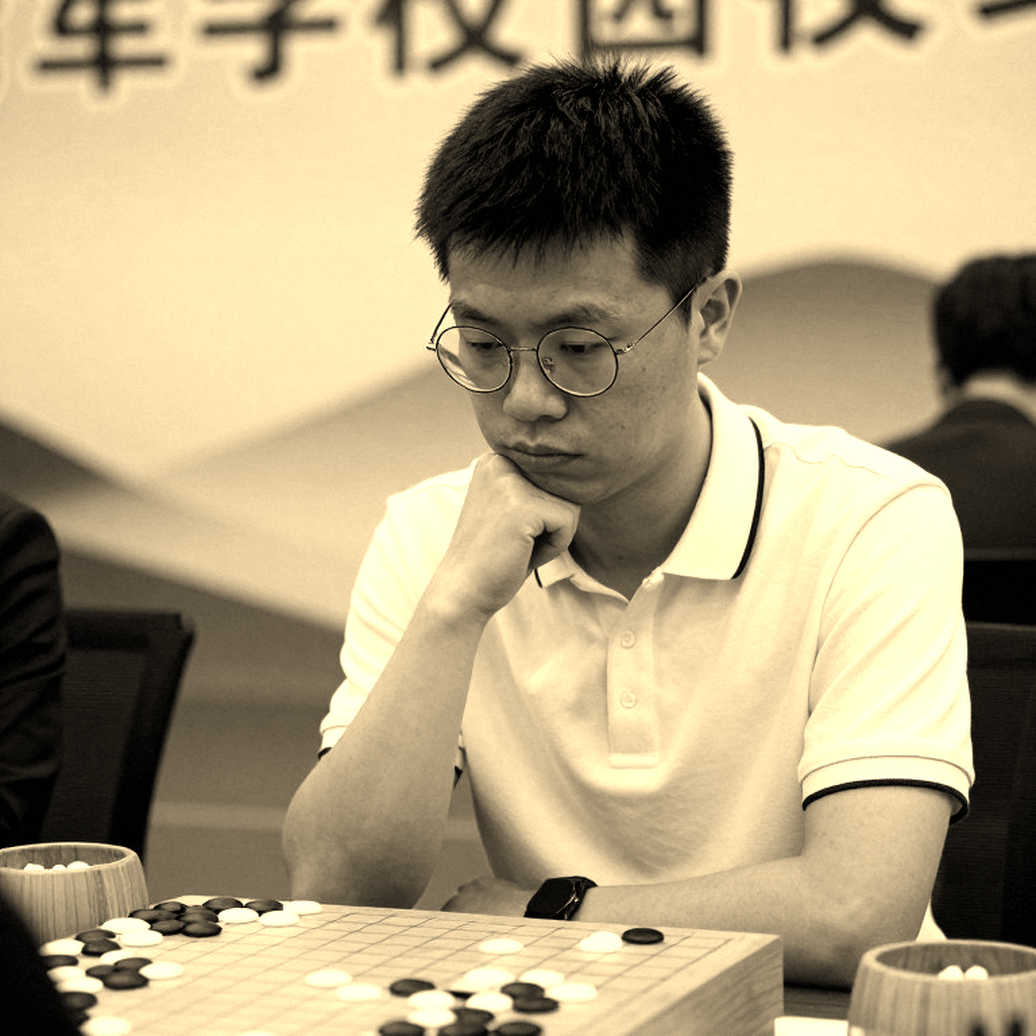 Carlsen hiếm khi khen ngợi tài năng trẻ Sindarov sau trận hòa tại Global Chess League 2026 Carlsen hiếm khi khen ngợi tài năng trẻ Sindarov sau trận hòa tại Global Chess League 2026