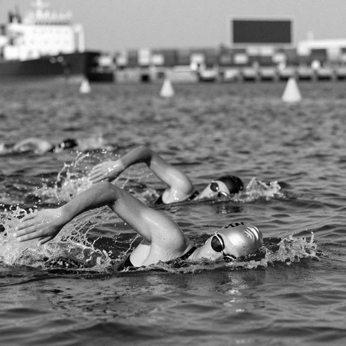 Vụ VĐV Triathlon Spencer Korwin qua đời vì đuối nước tại Long Island: Bài học về an toàn bơi lội mở