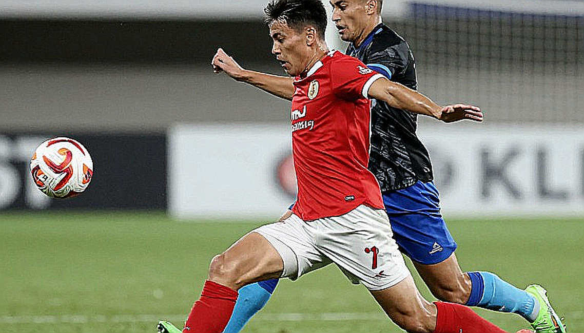V-League: suất ngoại binh đắt hơn cả tiền chuyển nhượng