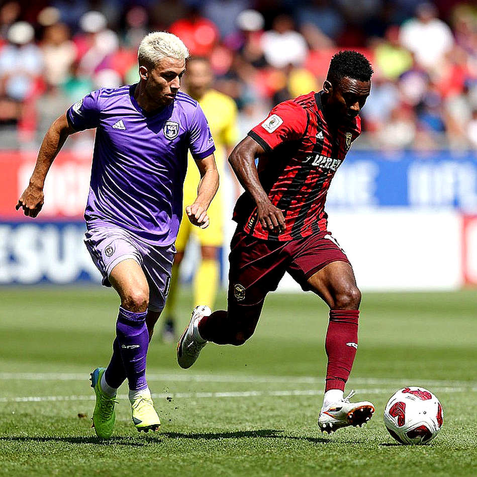 Herdman's Two 'Special Strategies' Before Singapore: The Identity Question in Three Days Herdman's Two 'Special Strategies' Before Singapore: The Identity Question in Three Days
