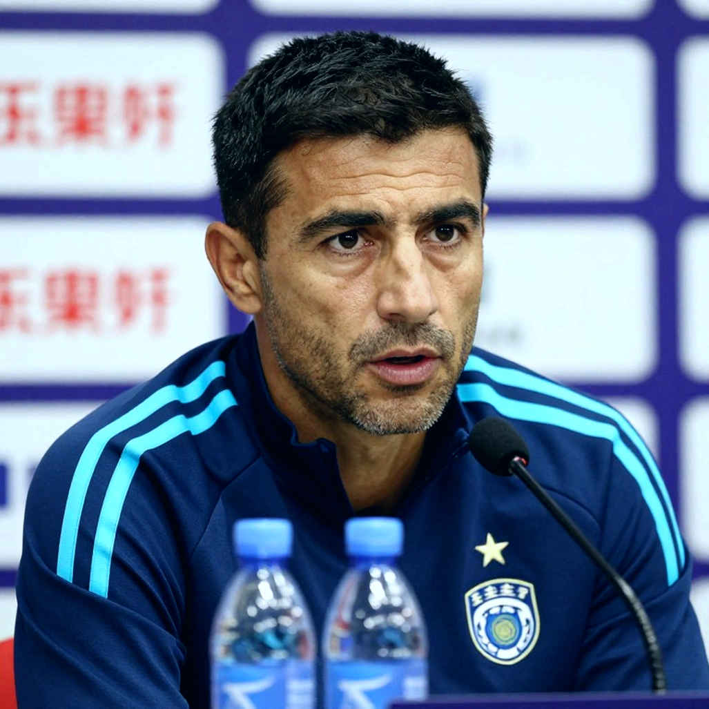 Trabzonspor theo đuổi Taras Mykhavko: Thương vụ chữa cháy và khoảng cách ba triệu euro