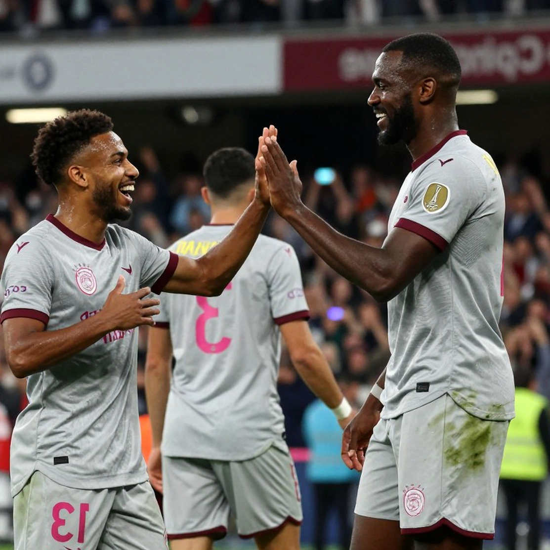 Tây Ban Nha gia hạn De la Fuente đến 2032: Bản hợp đồng dài hạn và bài toán World Cup sân nhà