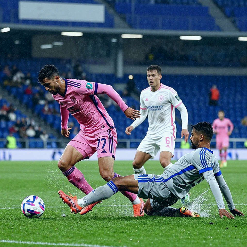 Chivas 1-1 Tigres: hơn người từ hiệp một, sân nhà, và vẫn chỉ một điểm