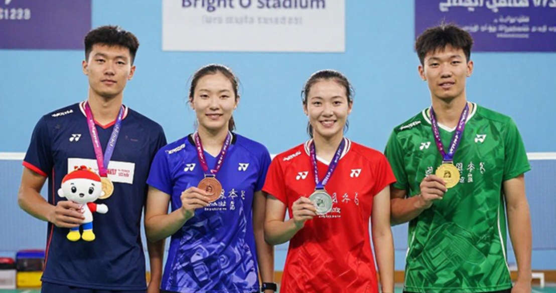 Alwi Farhan Trains With Kento Momota Ahead of Asian Games 2026: A Report With Zero Data Alwi Farhan Trains With Kento Momota Ahead of Asian Games 2026: A Report With Zero Data