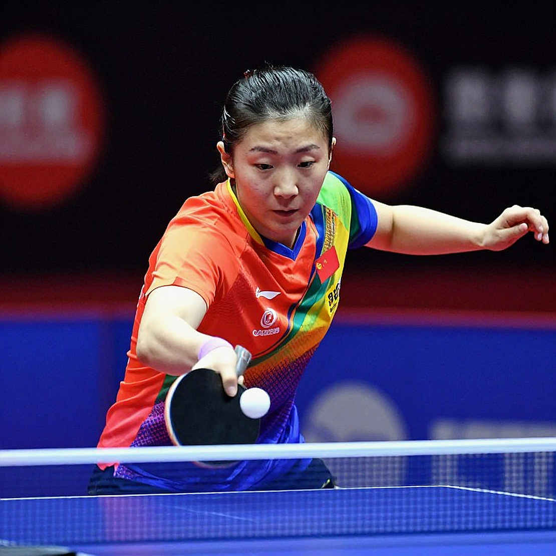 Kane chạm cột mốc Shilton: Kỷ lục không nằm ở tờ giấy, mà nằm ở lời hứa lúc nửa đêm