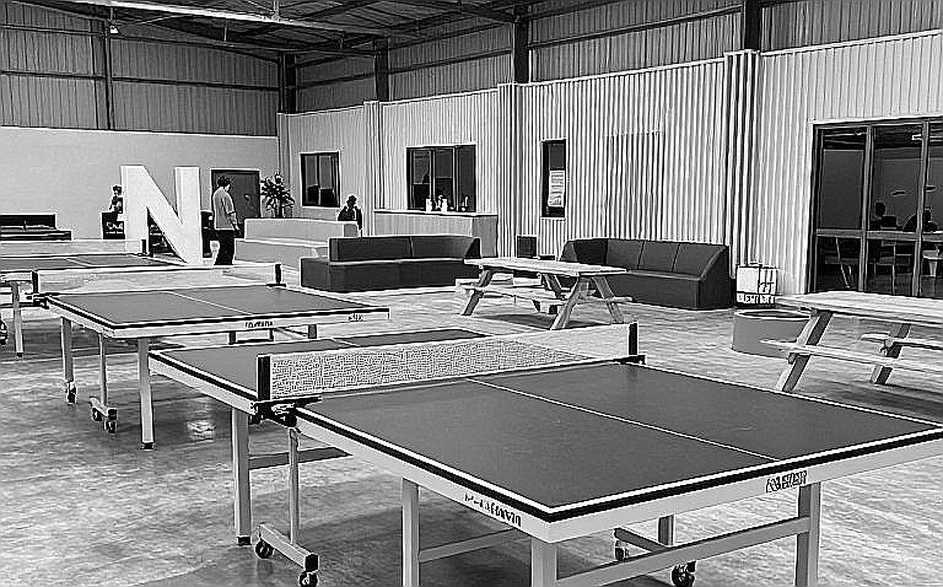 Nhánh đấu an ủi và 100 chiếc áo ngực: cách một giải bóng bàn nữ ở Milton Keynes giữ người chơi ở lại