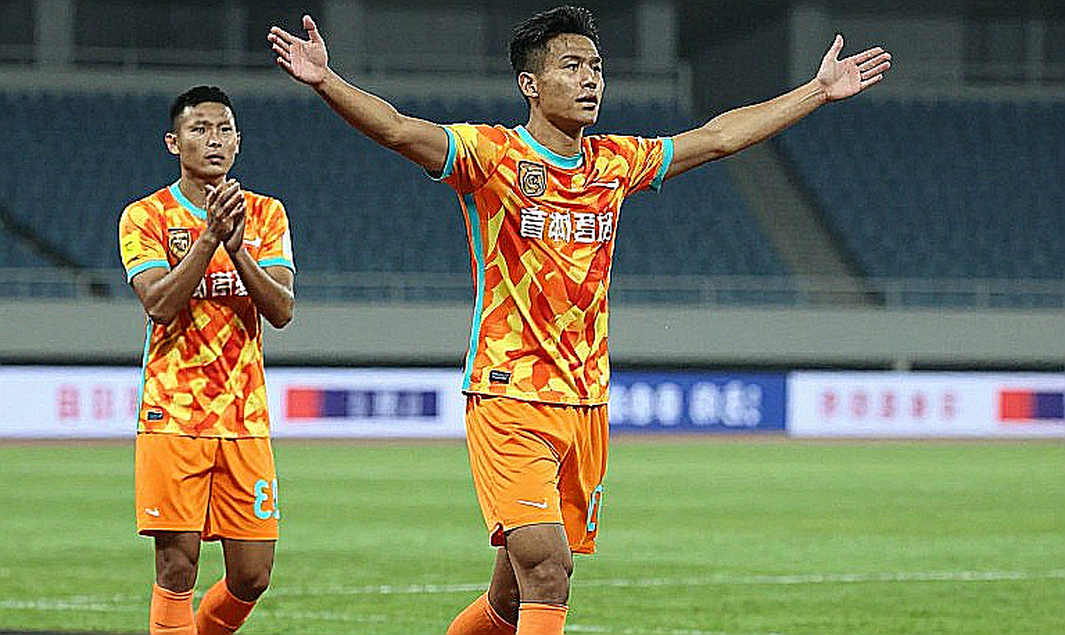 Thị Trường Chuyển Nhượng V.League: Khi Dòng Tiền Không Chịu Công Bố