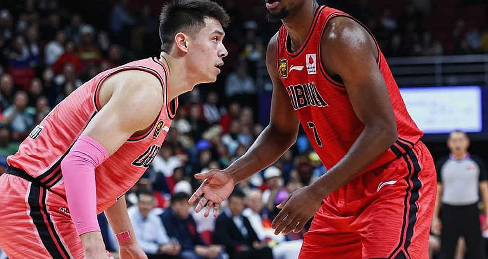 EuroLeague và EHCB đàm phán thỏa thuận khung: Huấn luyện viên trưởng đã ngồi vào bàn, nhưng chiếc ghế chưa chắc có trọng lượng