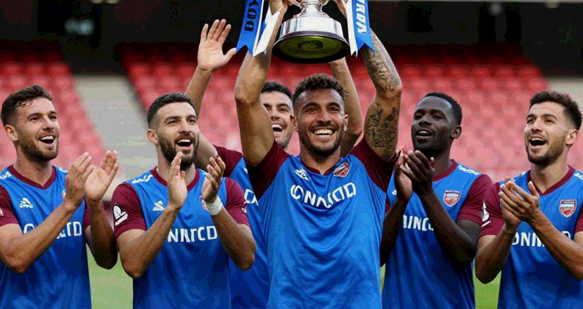 Cruz Azul 3-3 Toluca: Một phút làm rơi cả khổ thơ