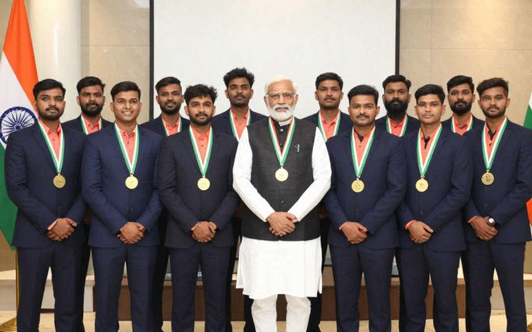 T1 từ hạt giống thấp nhất đến ngôi vô địch Worlds 2026: Đọc lại một mùa giải bằng dữ liệu